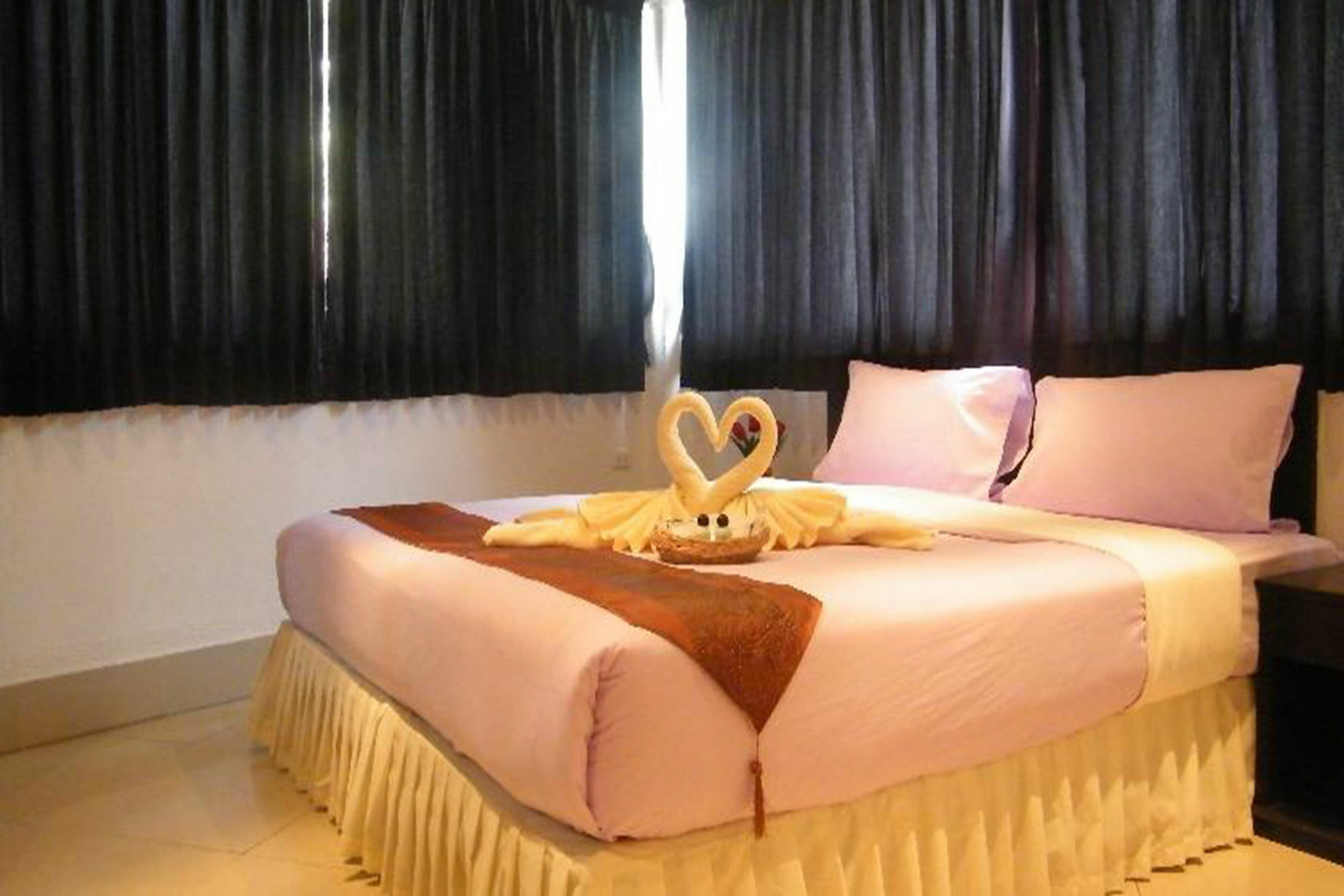 Oyo 835 Koh Chang Luxury Hotel Esterno foto