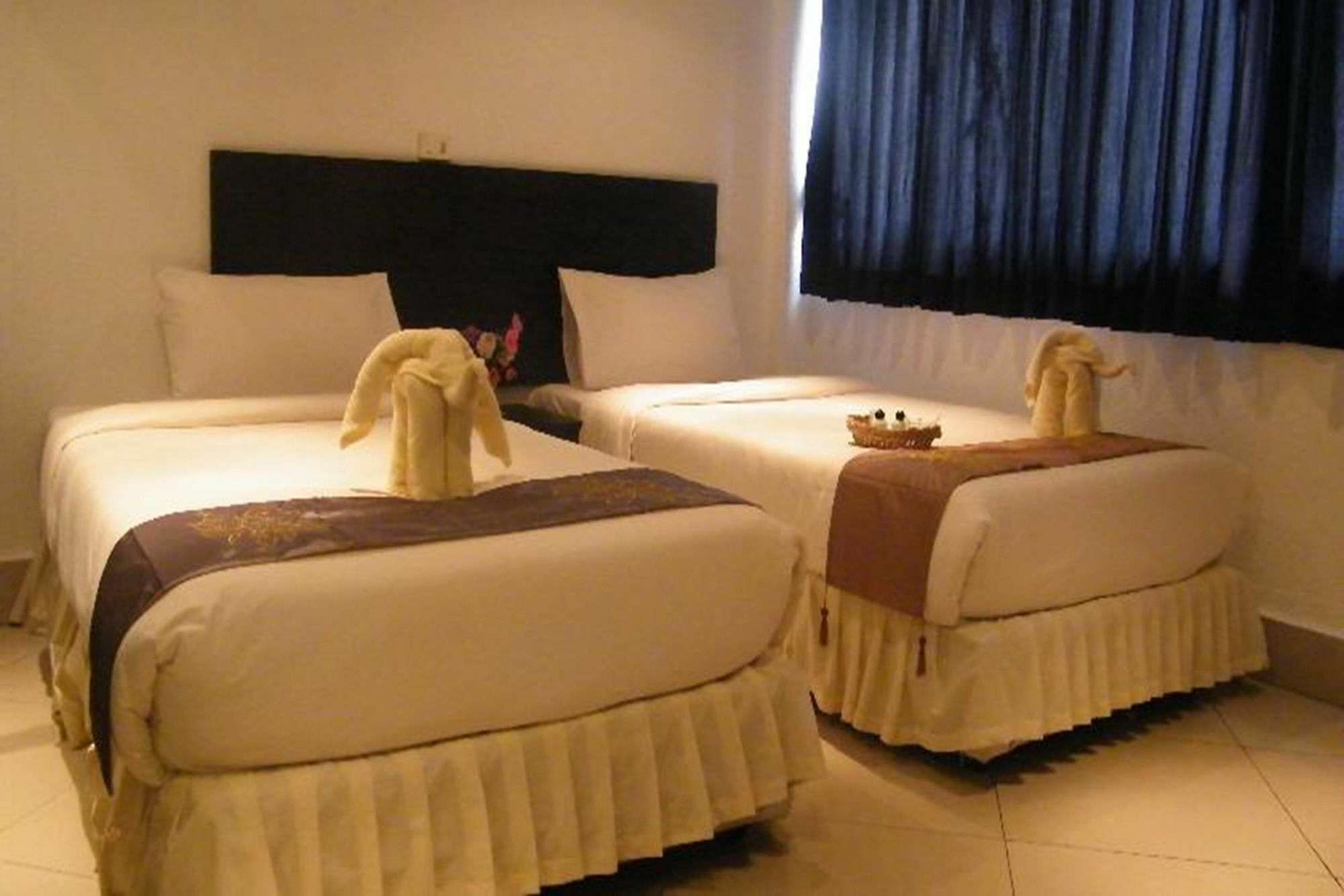 Oyo 835 Koh Chang Luxury Hotel Esterno foto