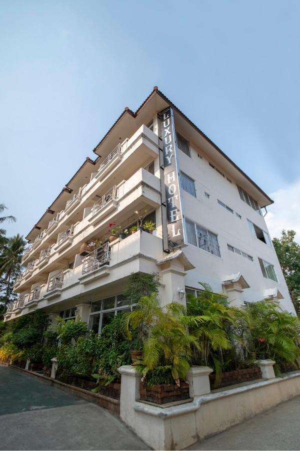 Oyo 835 Koh Chang Luxury Hotel Esterno foto